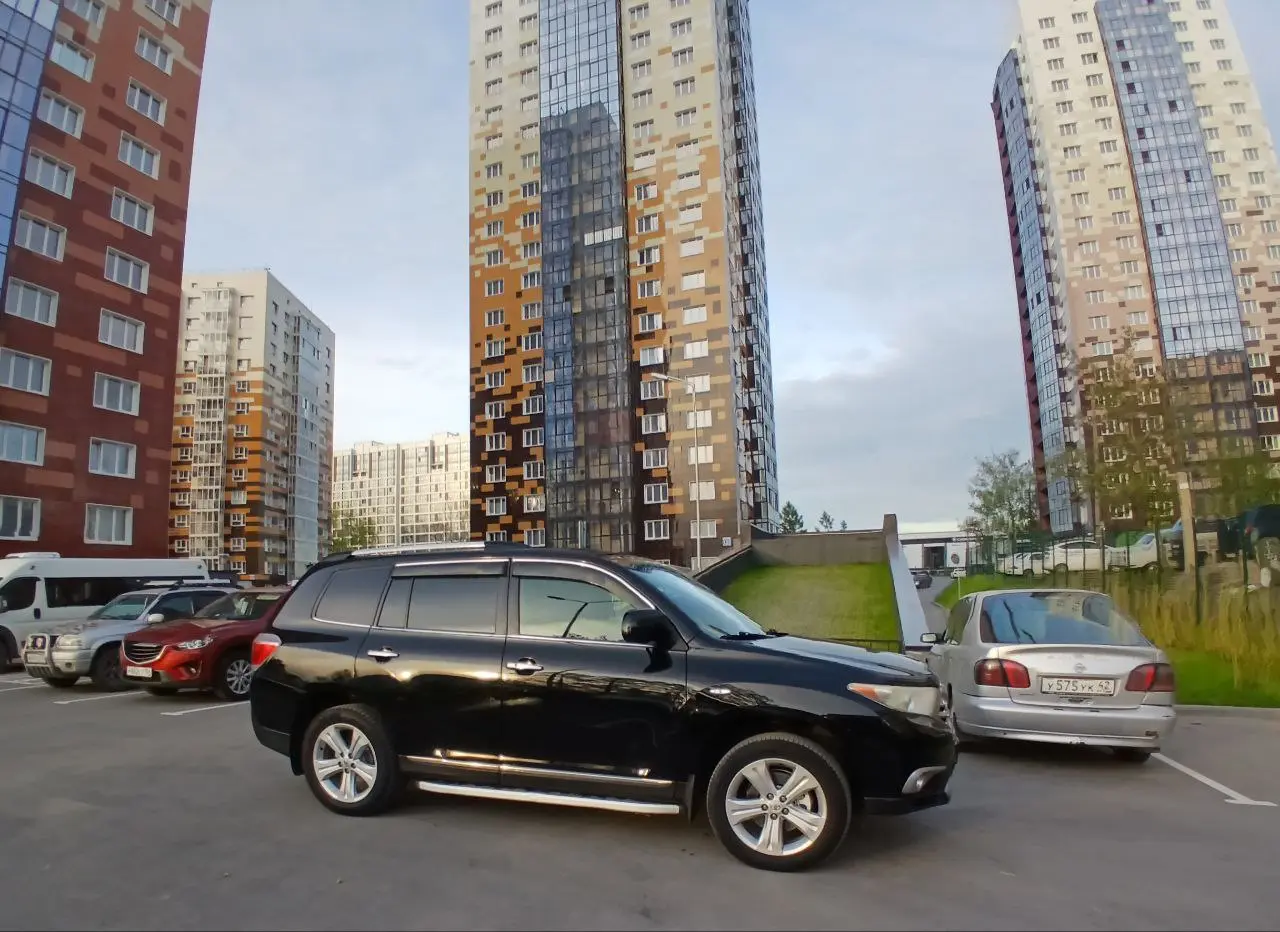 Буйурса ушундай эки машина менен 15.06.2025 Новосибирскден Бишкеке жолго чыгабыз