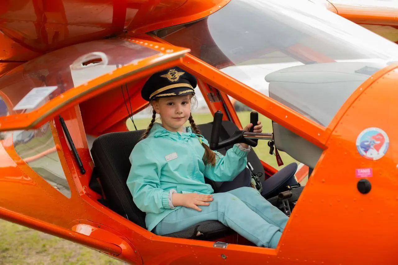 Экскурсия «Первым делом самолеты»