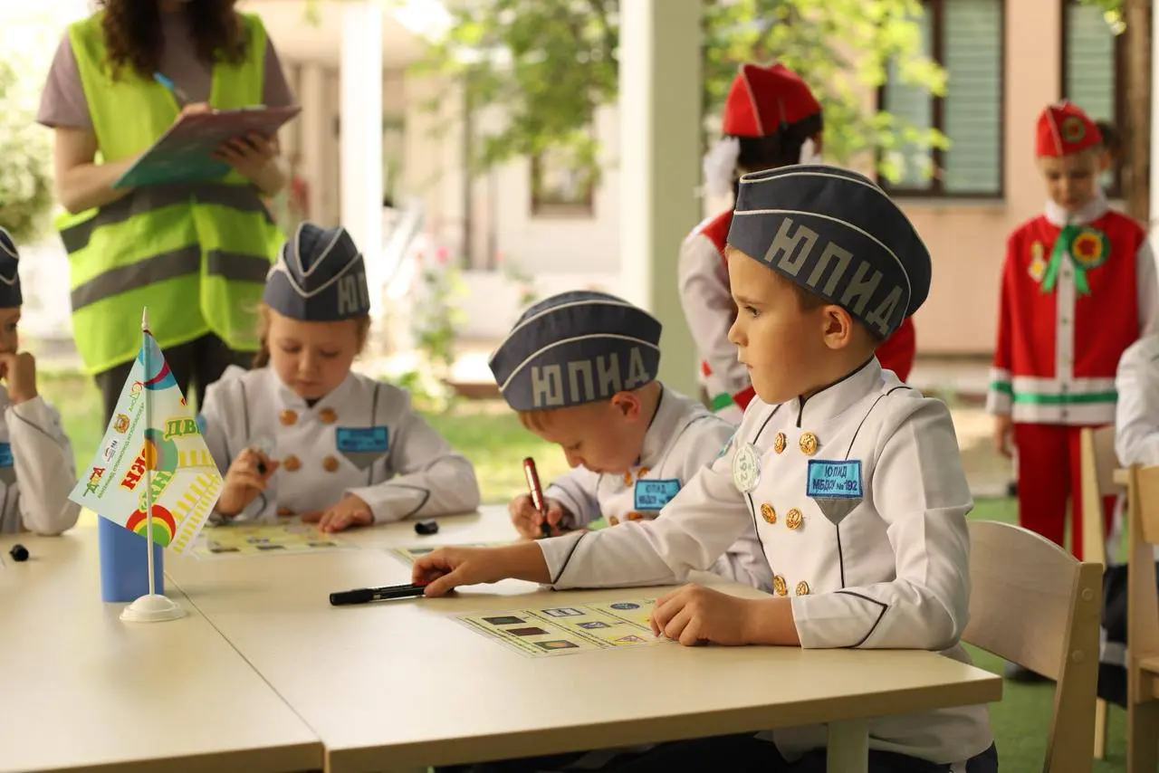 Волшебное колесо - 2025: юные знатоки ПДД в действии!