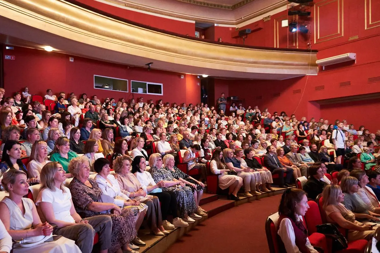 День социального работника 2025 в России