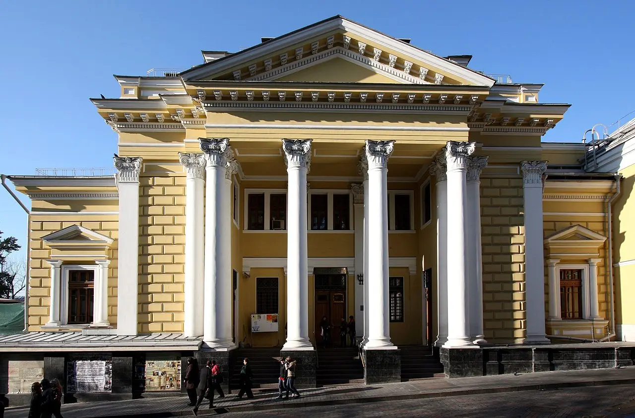 Июньские экскурсионные мероприятия в Москве