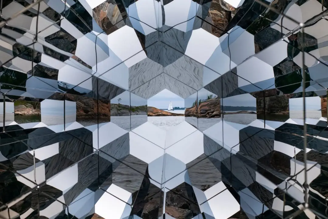 Смотровая установка Олафура Элиассона на Helsinki Biennale 2025