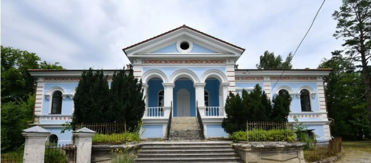 Менуа‌р семьи Балиоз (Conacul familiei Balioz)