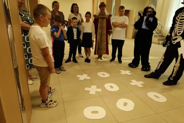 Выступление солиста Олега Фатеева и церемония награждения участников XXVI окружного конкурса чтецов "Страна Поэзия"