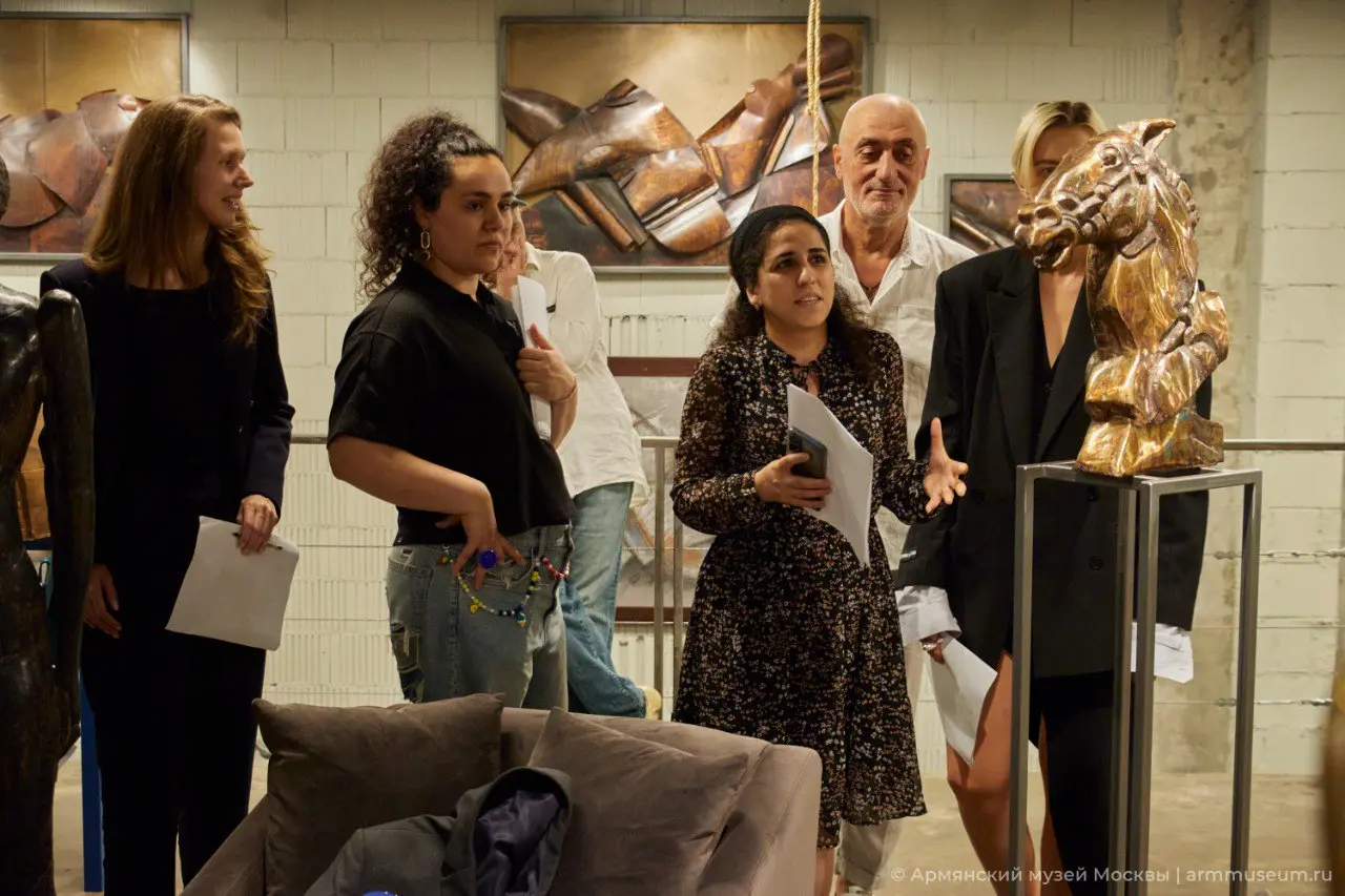 Точка перемещения: Армянский музей Москвы