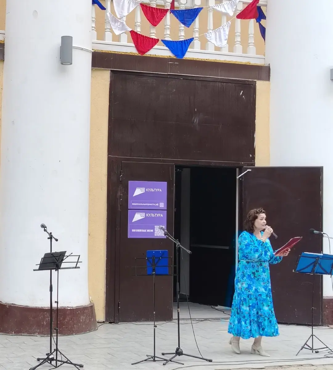 Праздник Троицы: концертная программа в Центре Культуры и Досуга МО Каменецкое