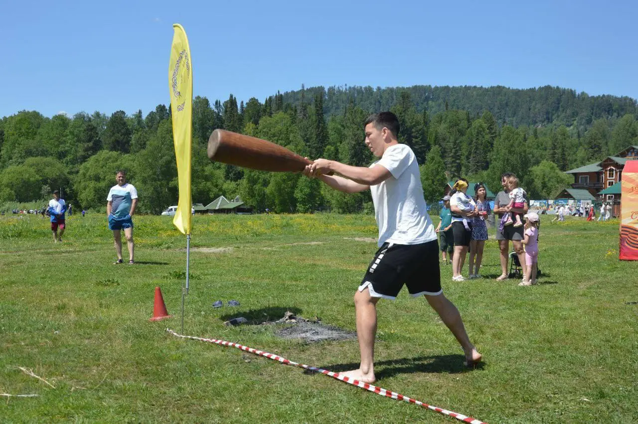 Тюрюк байрам. Праздник кедра