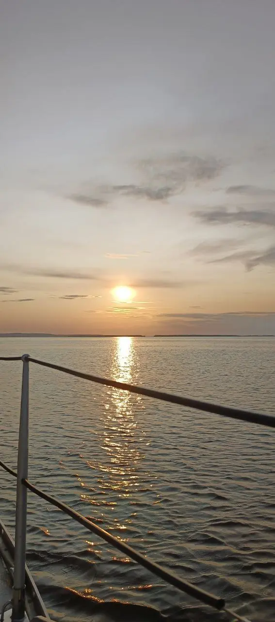 парусные прогулки по Волге