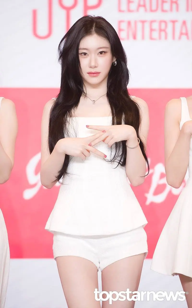 шоукейс десятого мини-альбома "GWBG"