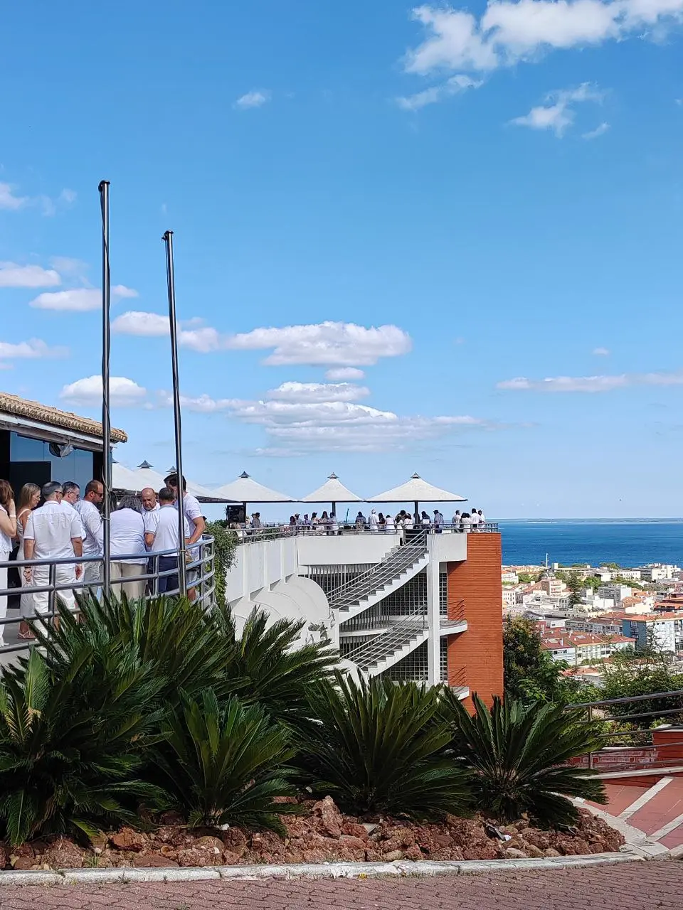 Festa Branca - винная вечеринка в Setúbal