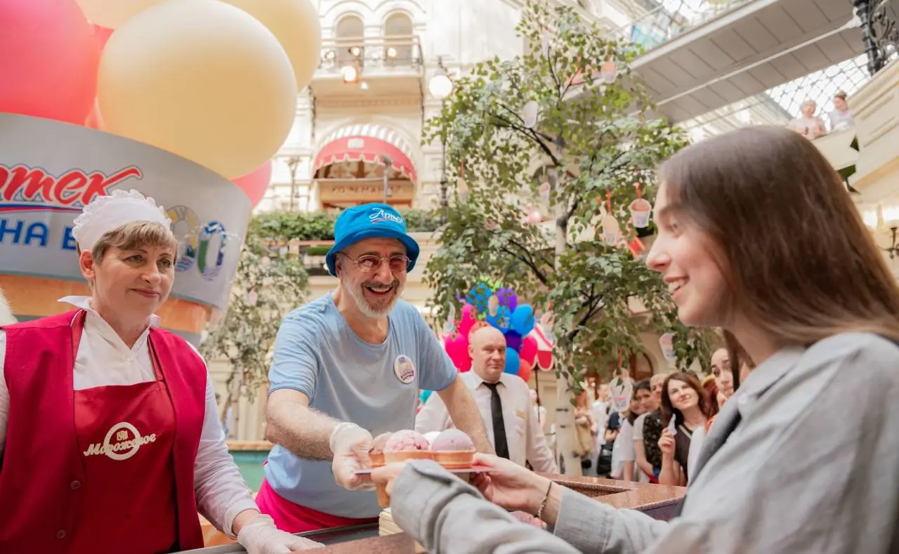 Выставка «Артек на все 100» в ГУМе