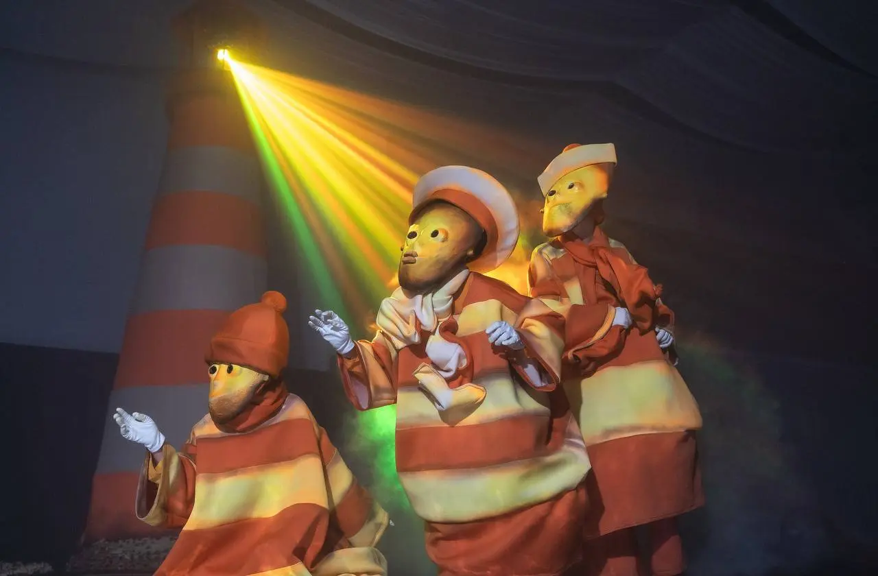 Международный театральный фестиваль "Науруз", спектакль "Маяк"