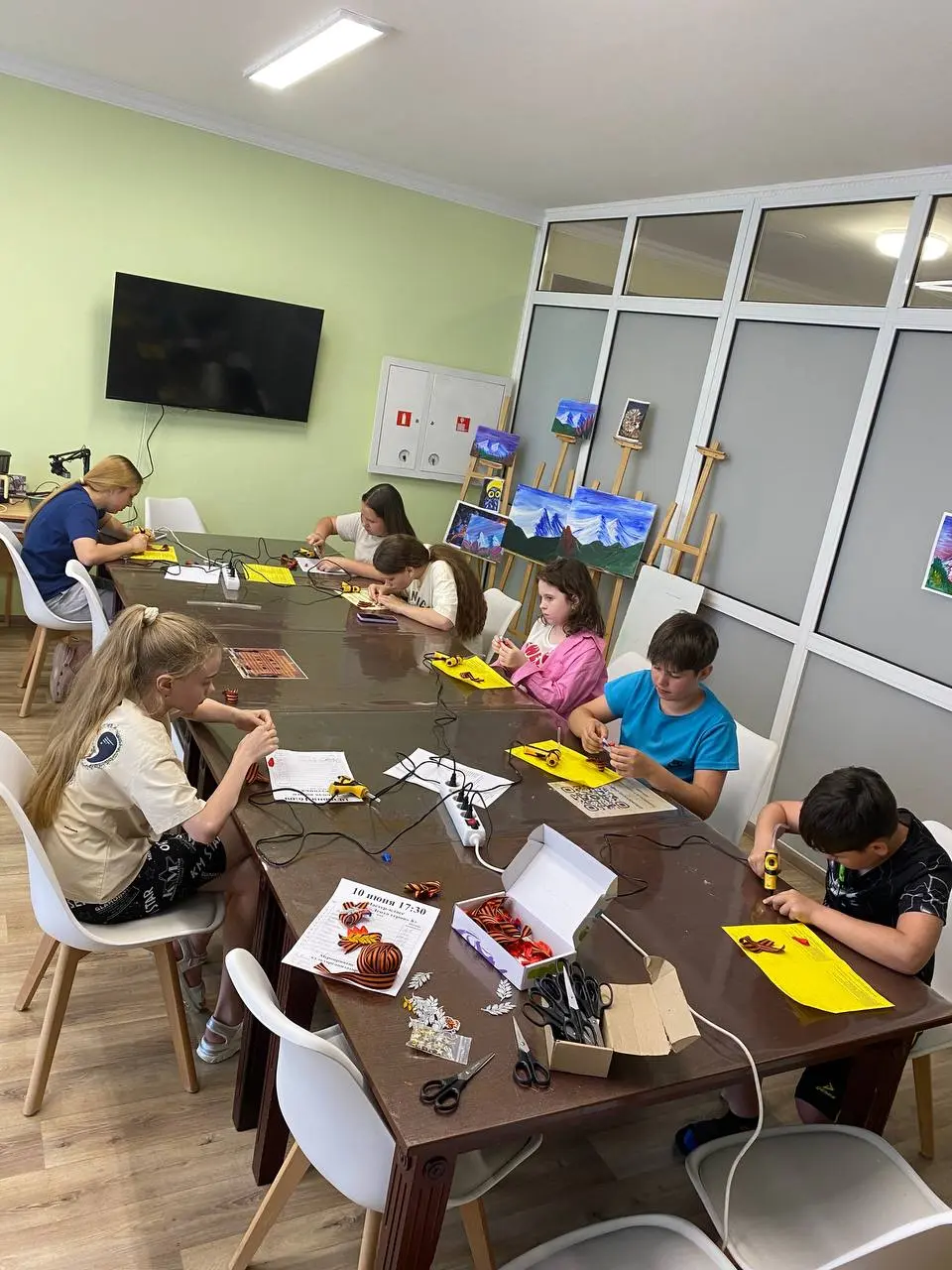 Мастер-класс. Брошь «Лента героя»