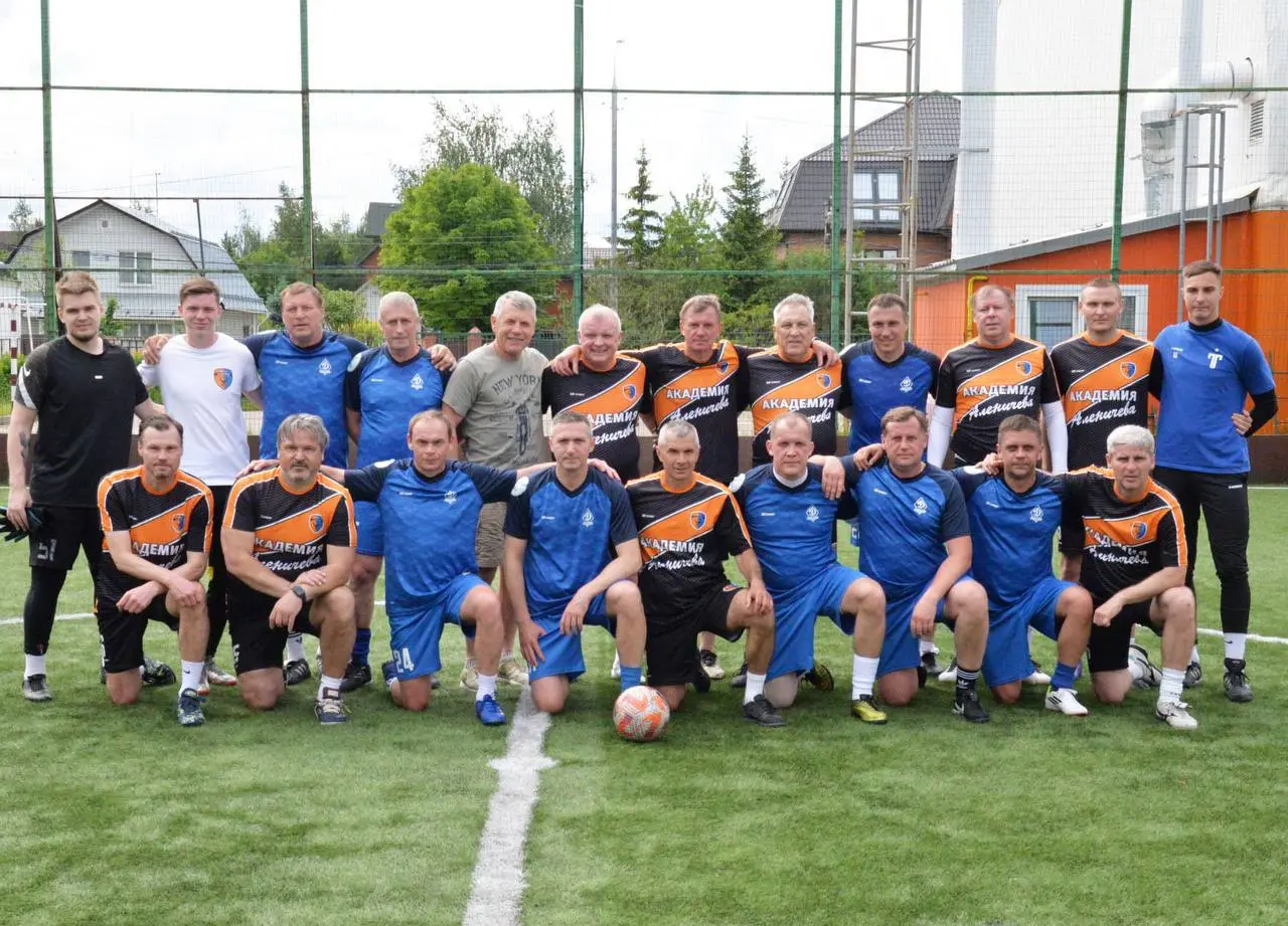 День рождения в кругу воспитанников, звезд футбола и «Динамо» Брянск