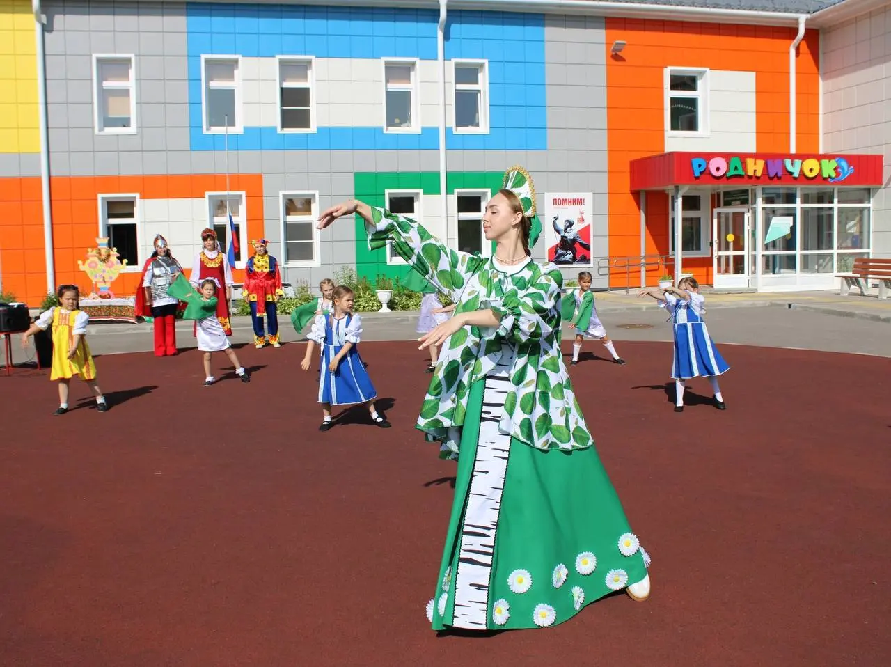 День России в "Родничке" – праздник души и сердца!