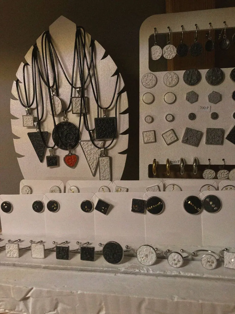 Антресоль открыта