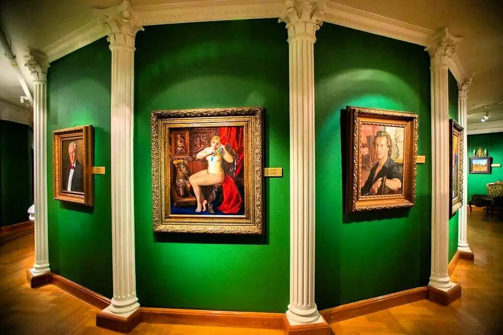 Разбираем билеты в красивейшую Государственную Галерею народного художника СССР - А. Шилова