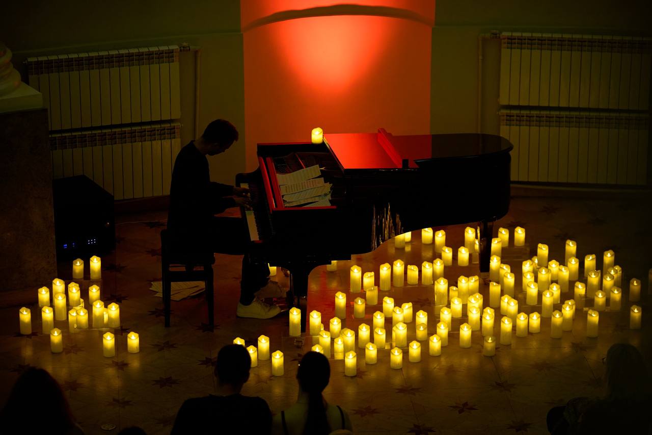 Готическая музыка в Голландской церкви при свечах