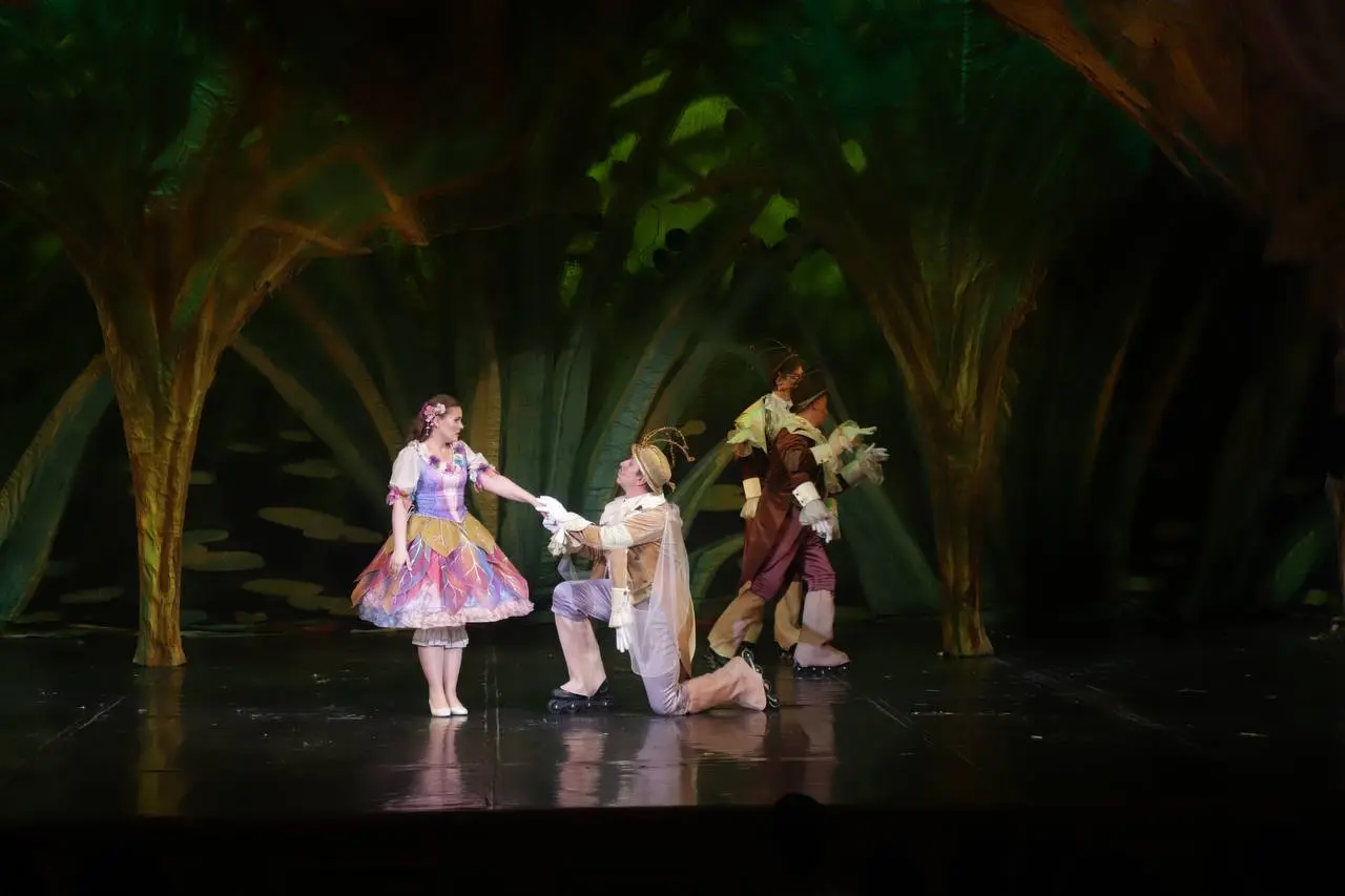 Дюймовочка, или чудесный полет