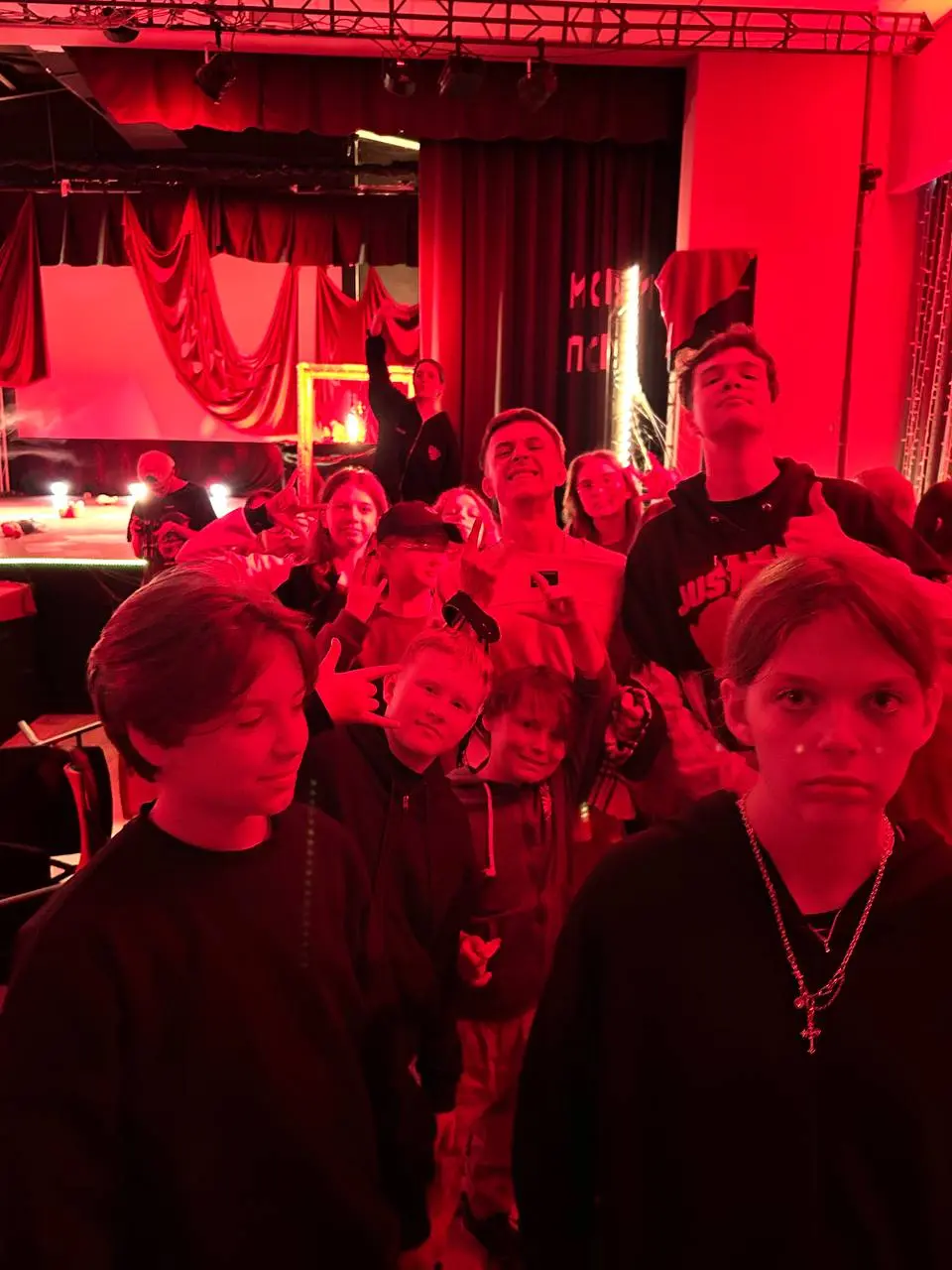 Распределение по командам для поиска потерянного сценария