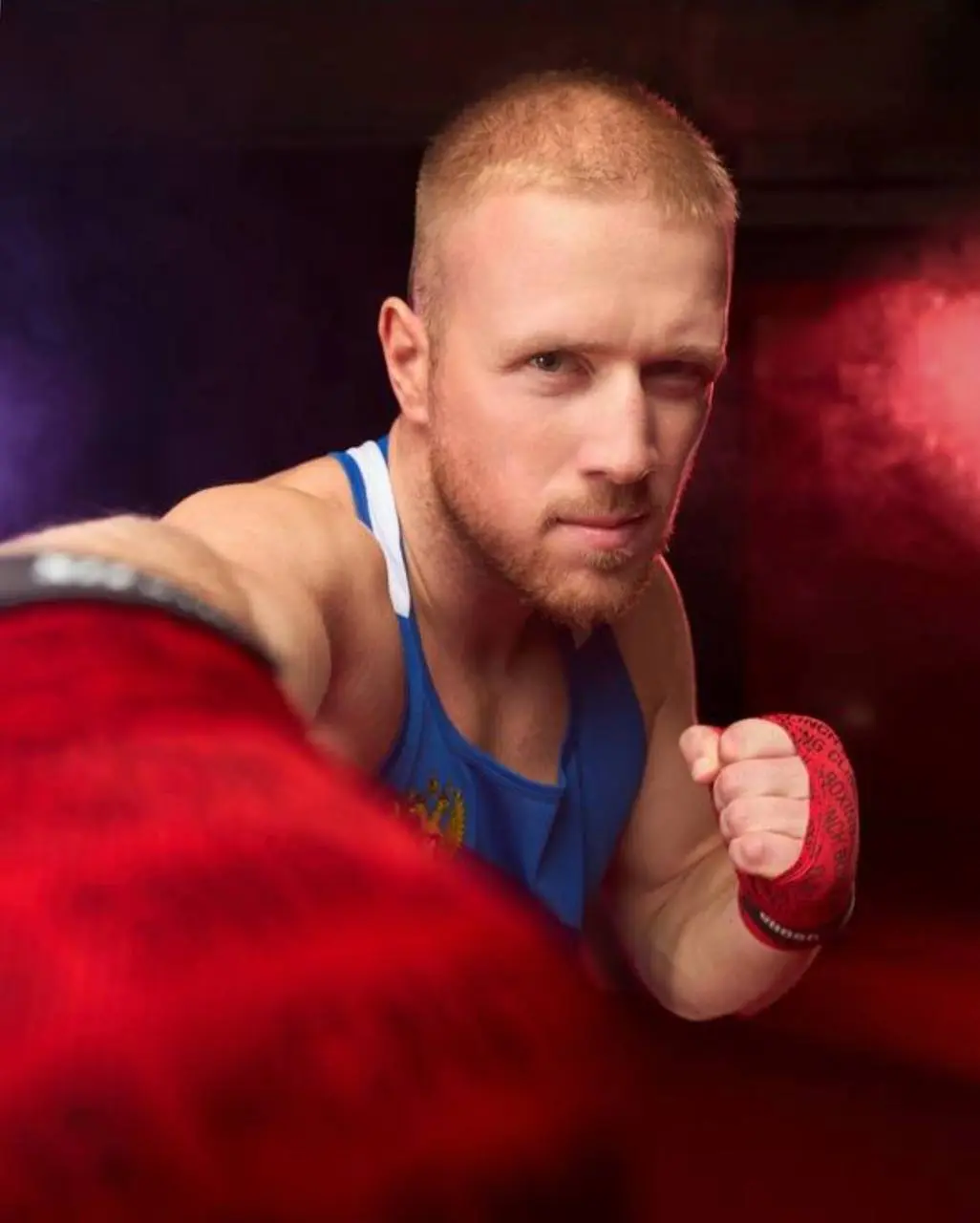 Фитнес-бокс с Даниилом Волохо и фитнес с Кариной Зубовой