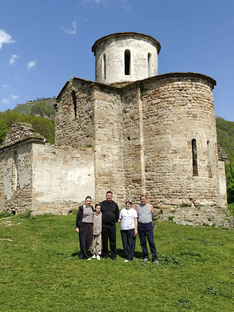 Экскурсия по маршрутам в Домбае