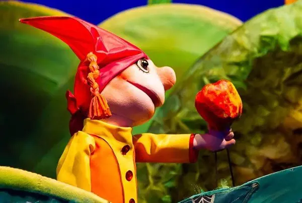 Спектакль "Гуси-лебеди"