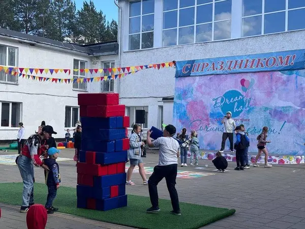 Открытие летней игровой площадки "Art – индустрия "Сочиняй мечты"