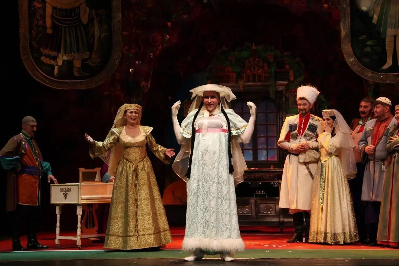 комедия-водевиль "Ханума"