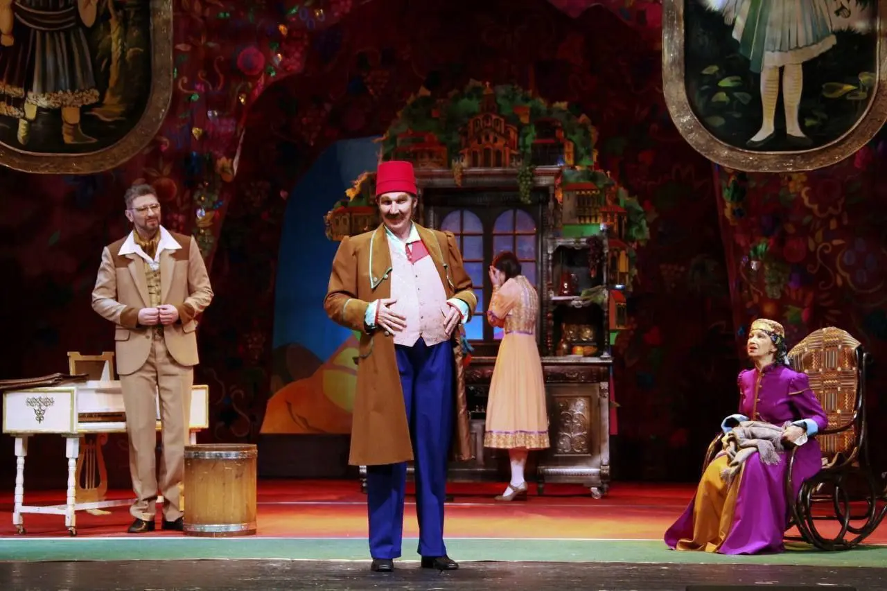 комедия-водевиль "Ханума"