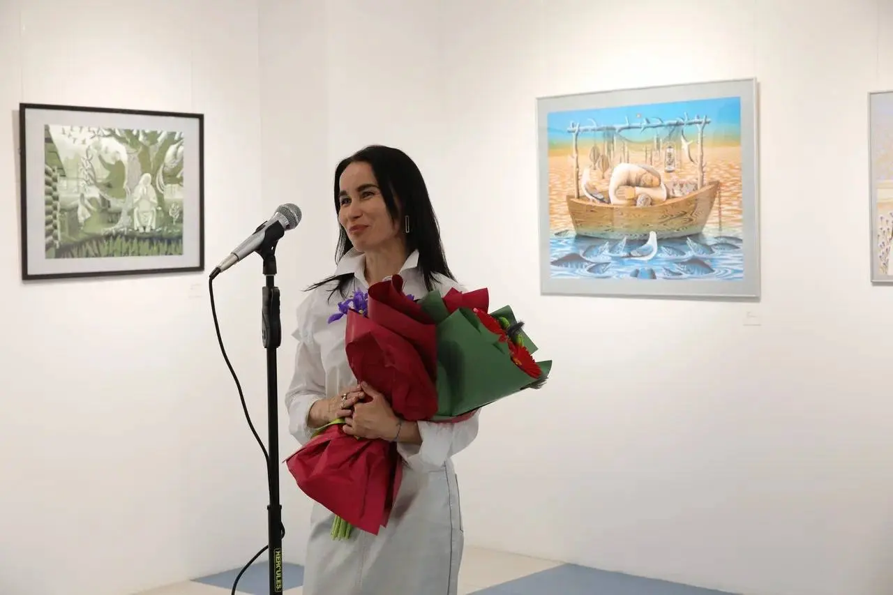 персональная выставка Надежды Белых-Федотовой «Линия и образ»
