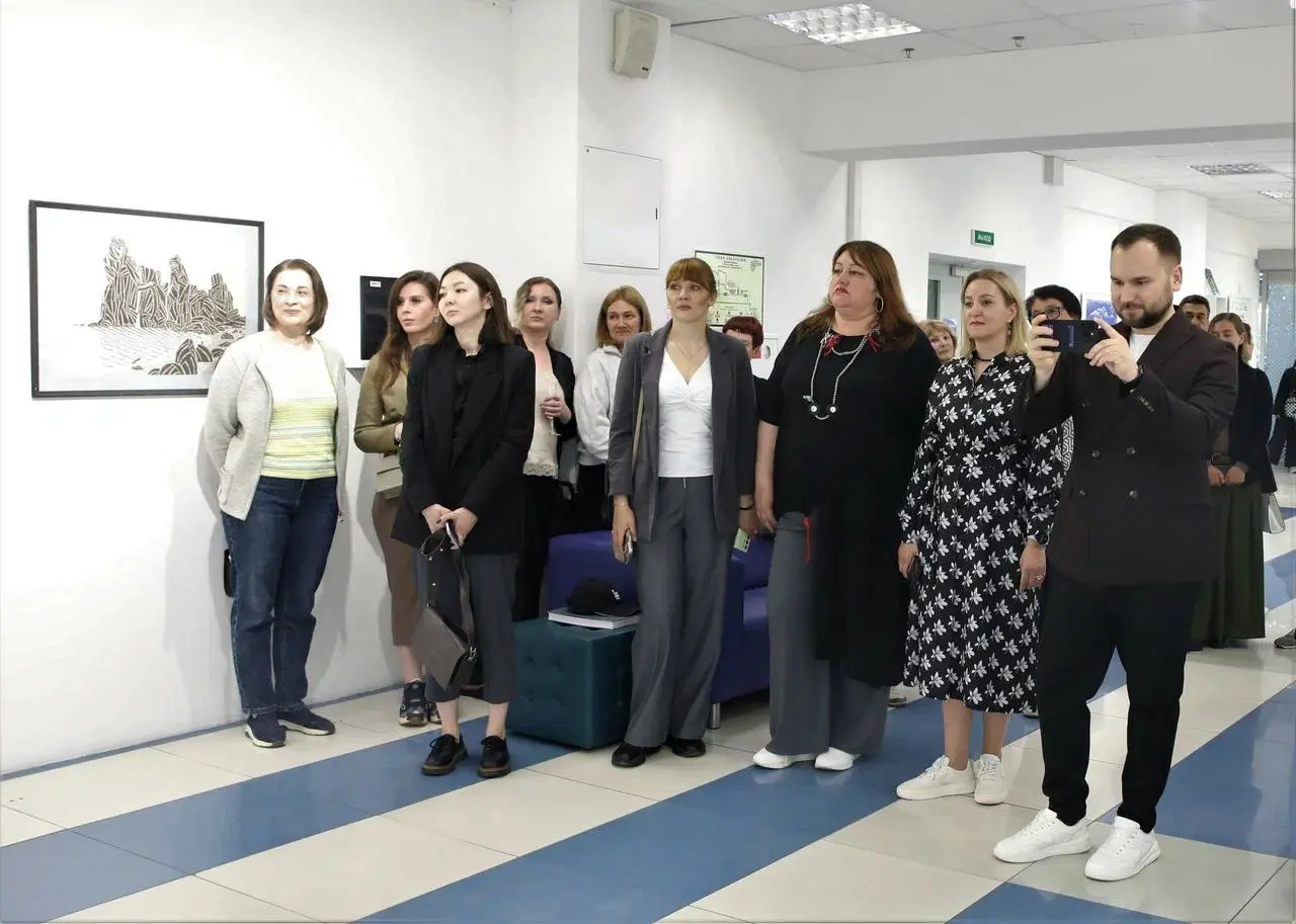 персональная выставка Надежды Белых-Федотовой «Линия и образ»