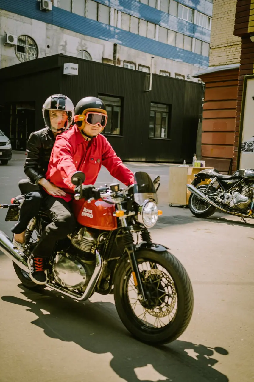 Bikes&Coffee день и квартирник Submarine