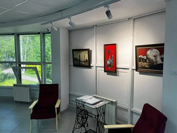 Выставка Игоря Потина "Пространство контрастов"