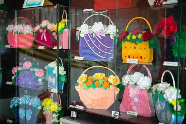 Цветочные сумочки