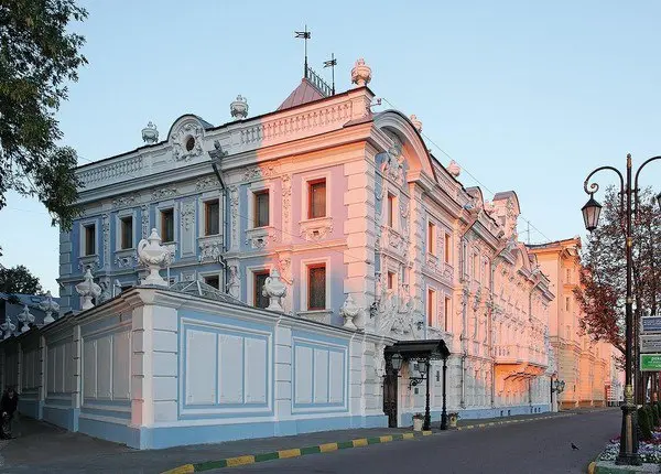 Прогулка по Усадьбе Рукавишниковых