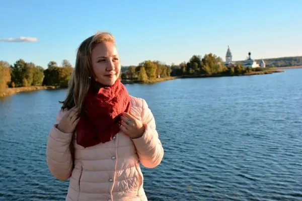 Выставка авторских работ Прасковьи Исаевой "Добрые сюжеты"