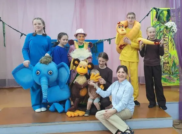 Спектакль '38 попугаев'