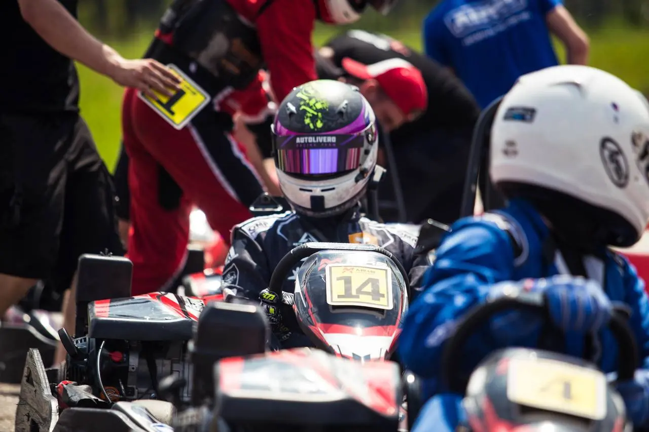 RACE WEEK