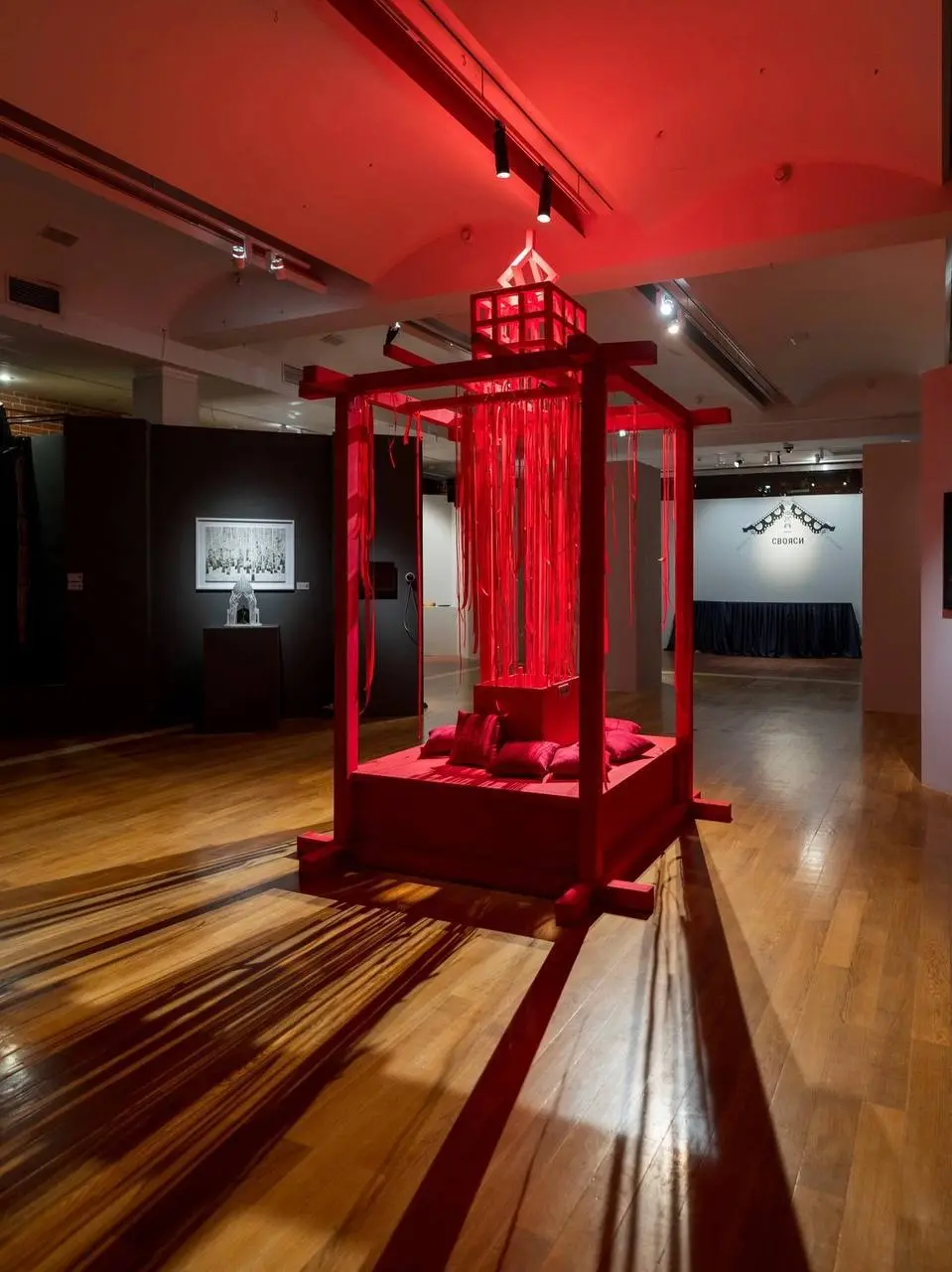 Вау-выставка о современном русском искусстве