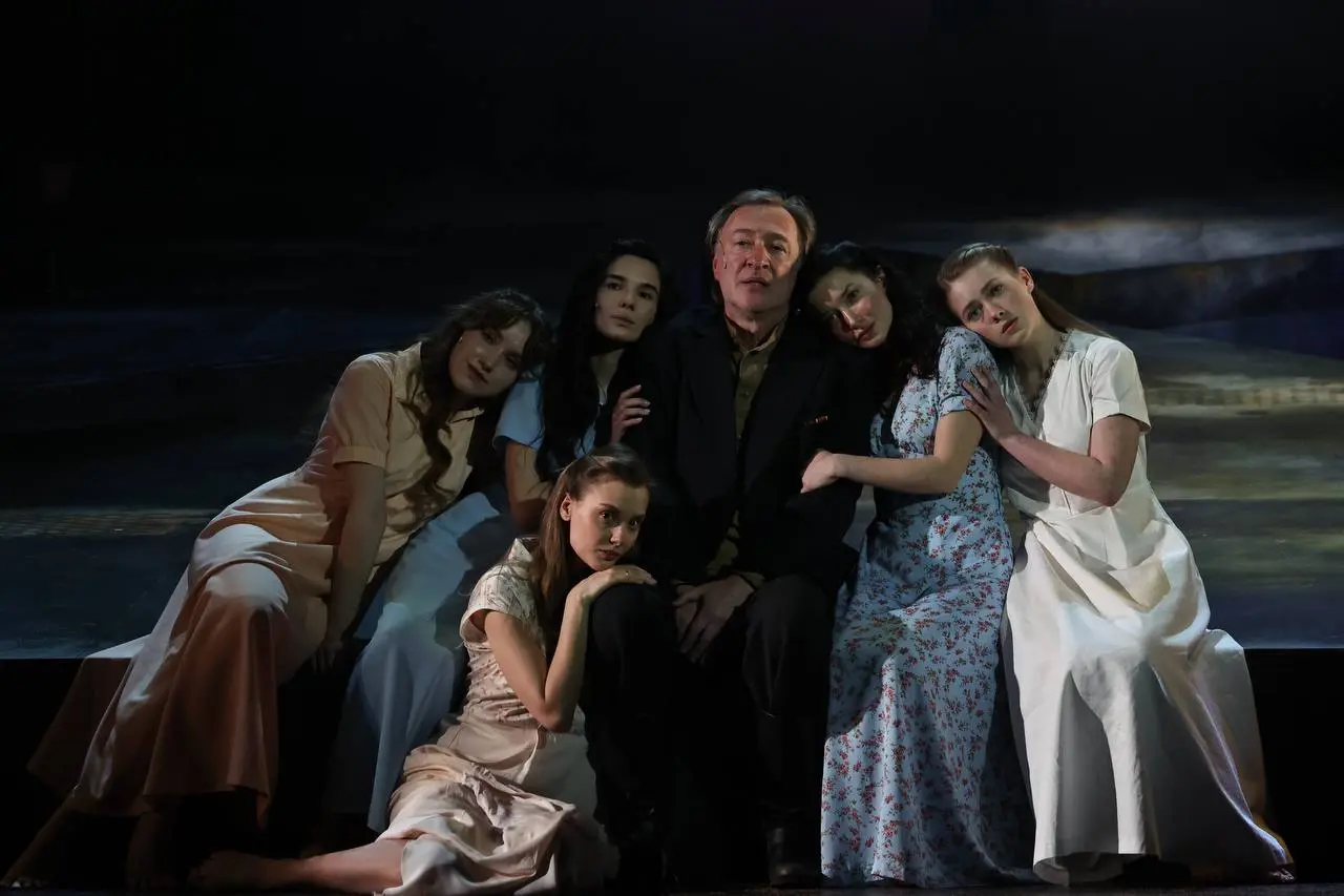 спектакль «Ненаглядная сторона»