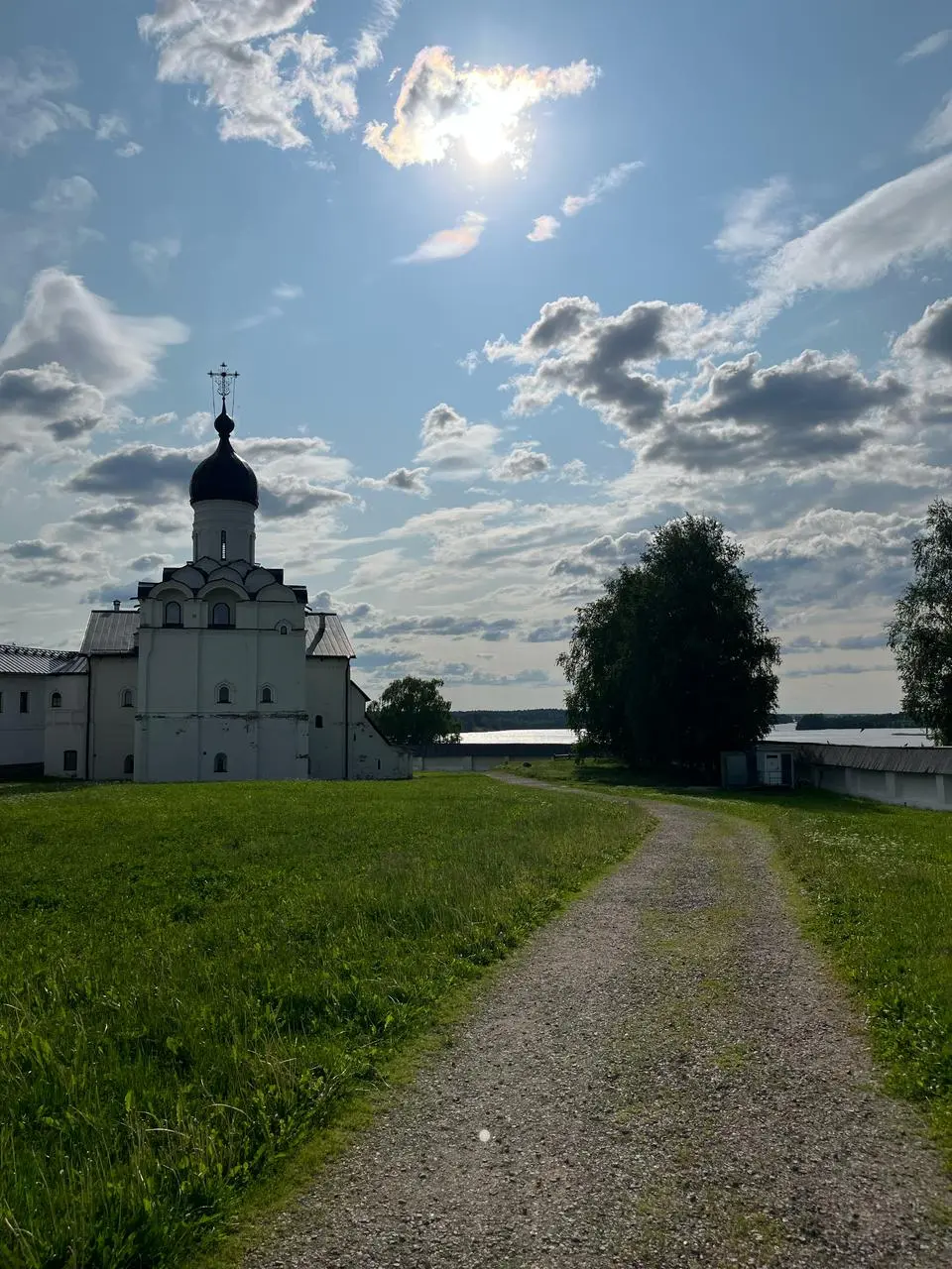 Школа Дионисия, семейный лагерь в Кириллове (Русский Север)