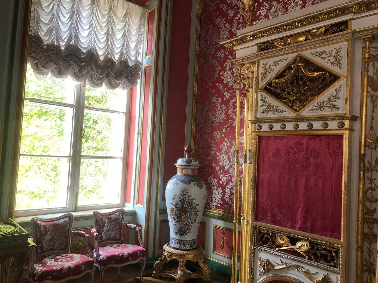 БЛИСТАТЕЛЬНОЕ КУСКОВО - РОДОВОЕ ИМЕНИЕ ШЕРЕМЕТЕВЫХ С КАНДИДАТОМ ИСТОРИЧЕСКИХ НАУК ЕЛЕНОЙ ДВОРЯНЦЕВОЙ