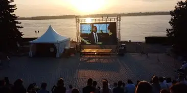 расписание бесплатного кинотеатра "Филин" в Самаре на набережной 18-22 июня 2025 года