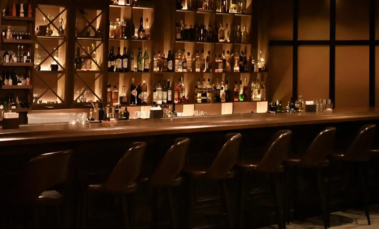 Первый день рождения в баре «Архив»