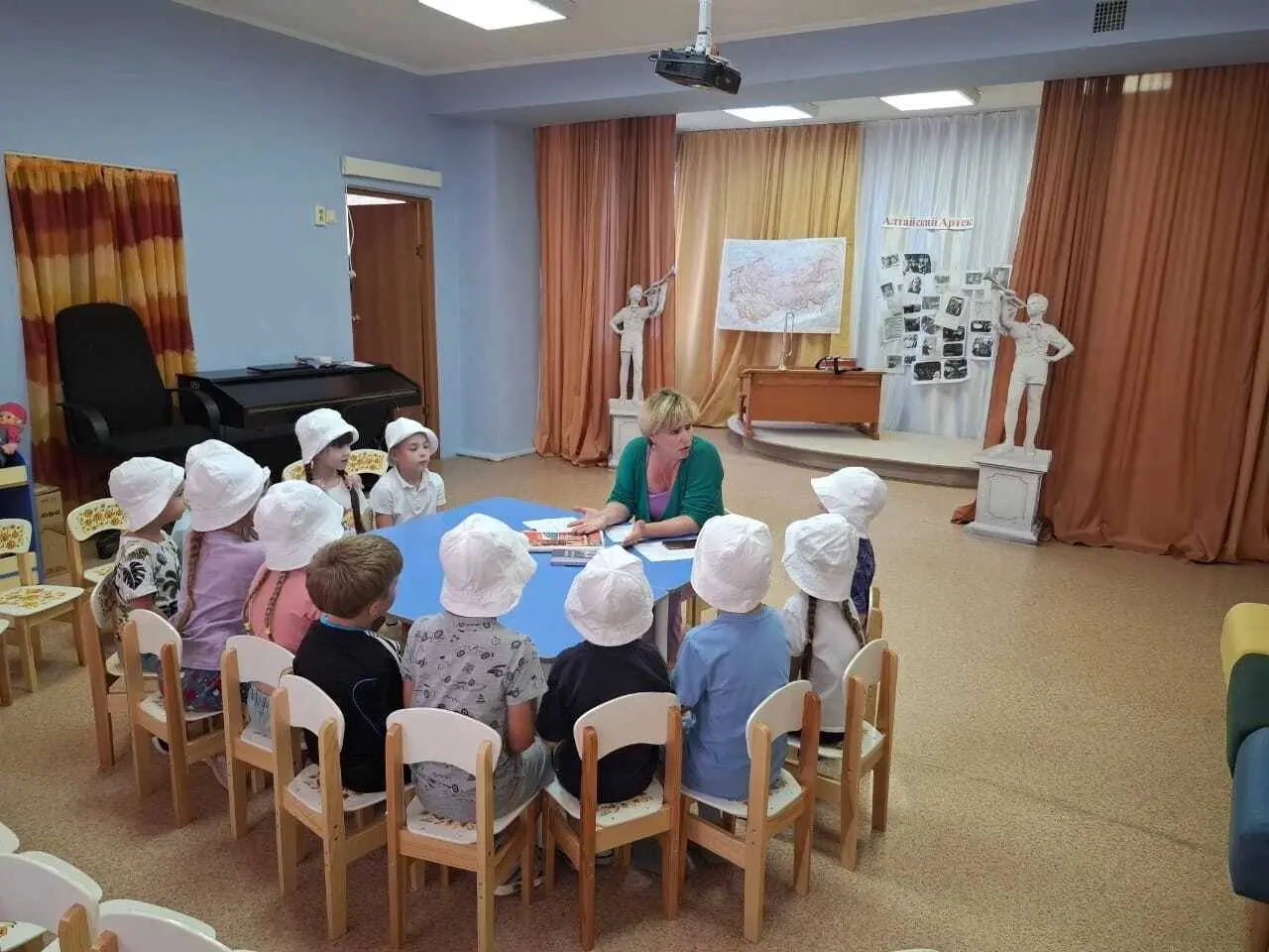 День 100-летия Артека