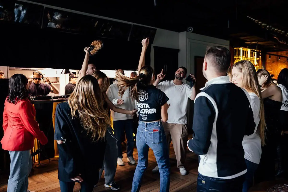 БЛАГОВЕЩЕНСК Тренд на дневные кофе-вечеринки одобряем?