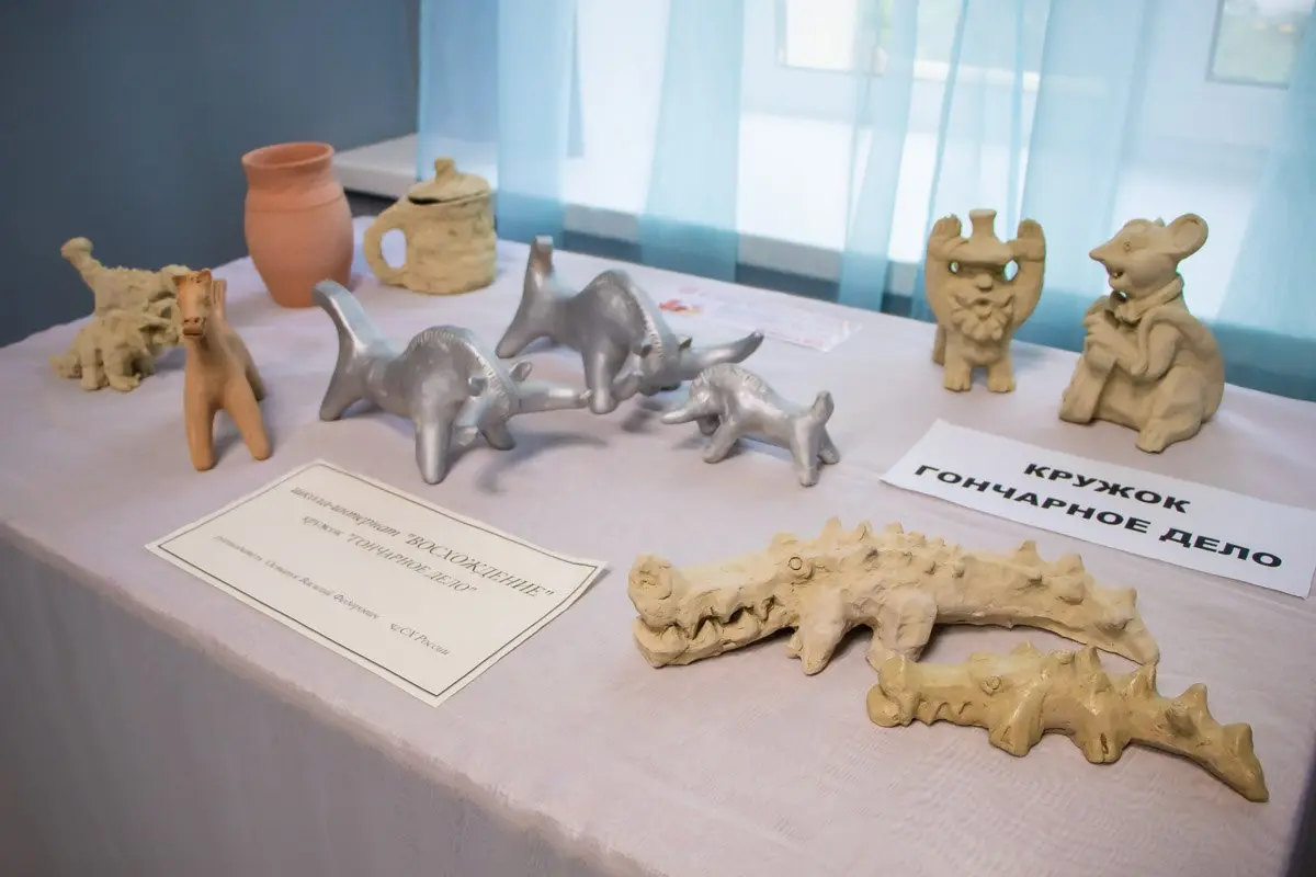 Выставка изделий из глины в Центре культурного развития "Берегиня"