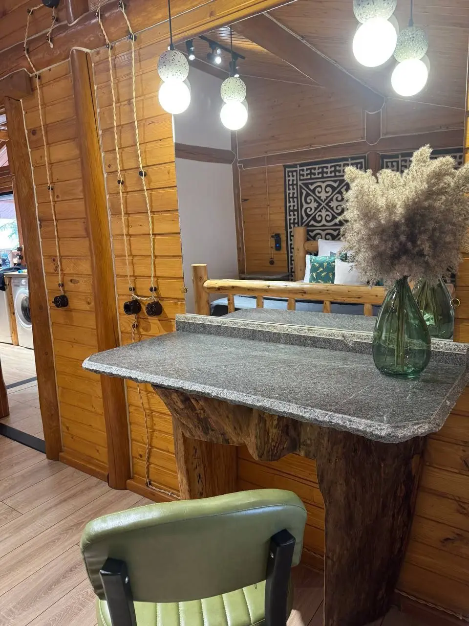 relax space "Чёрная белка"