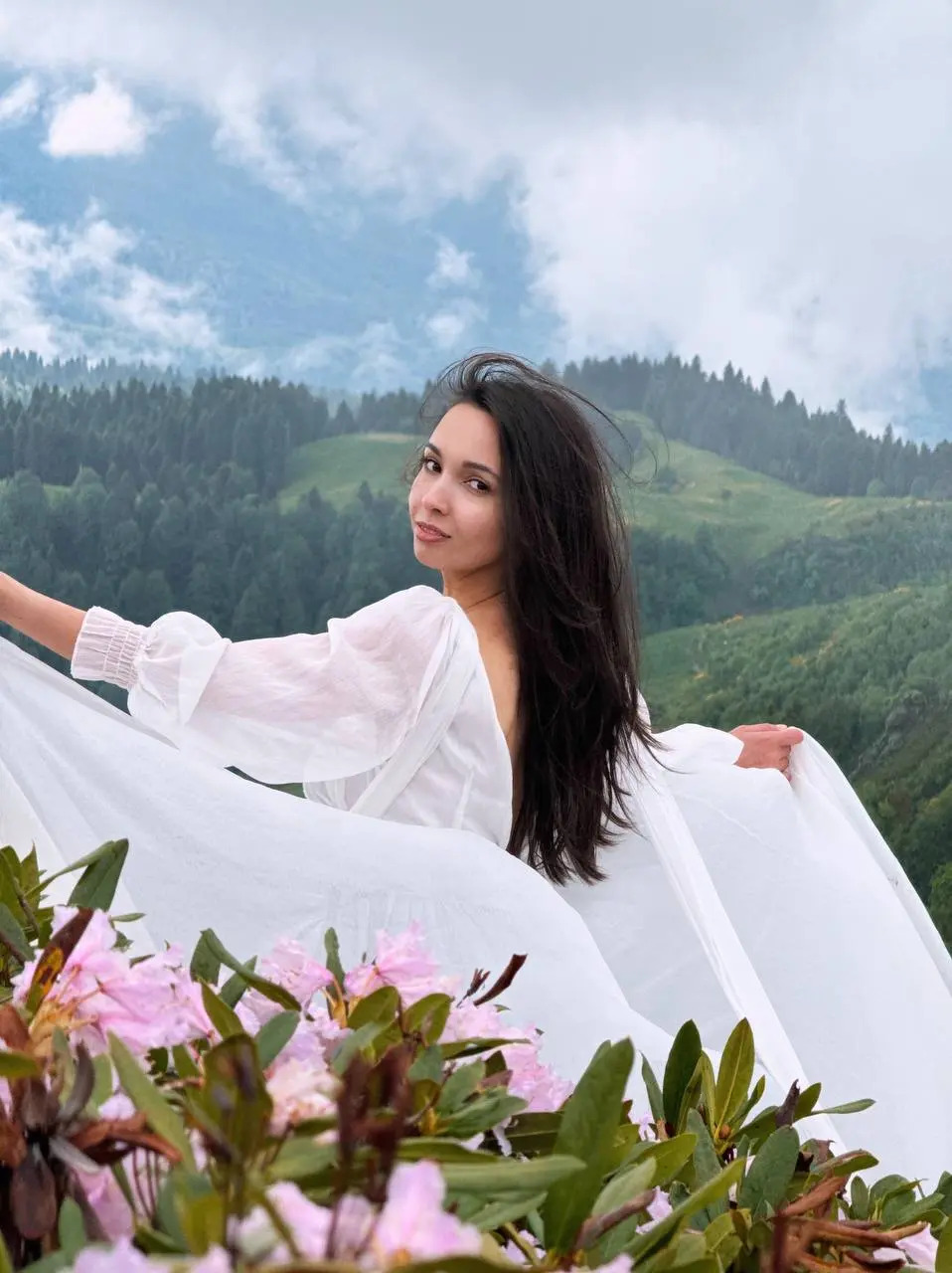 ПОСЛЕДНИЕ РОДОДЕНДРОНЫ НА ХРЕБТЕ АИБГА